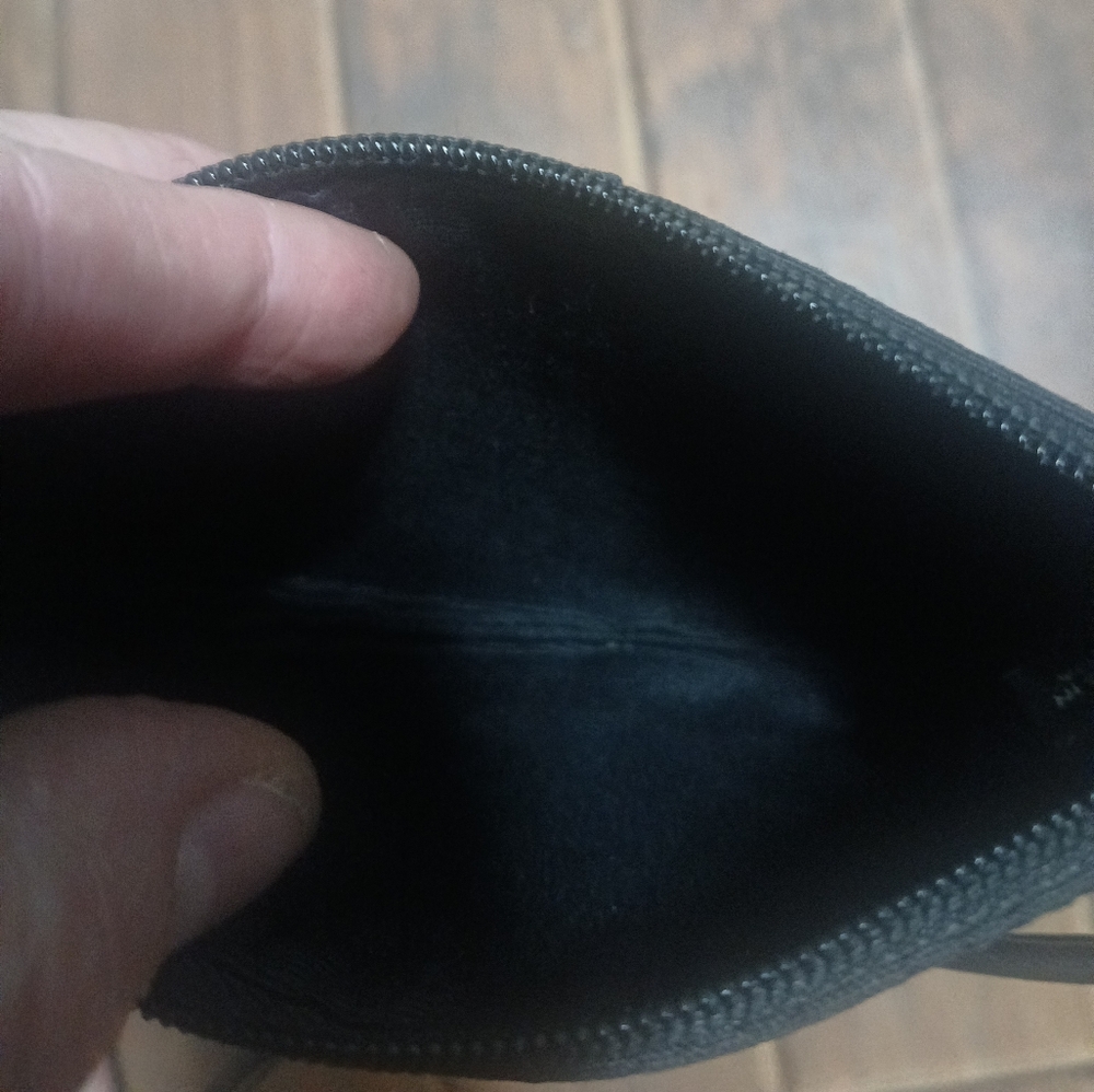 EUC Coach Wristlet - Picture 5 of 5